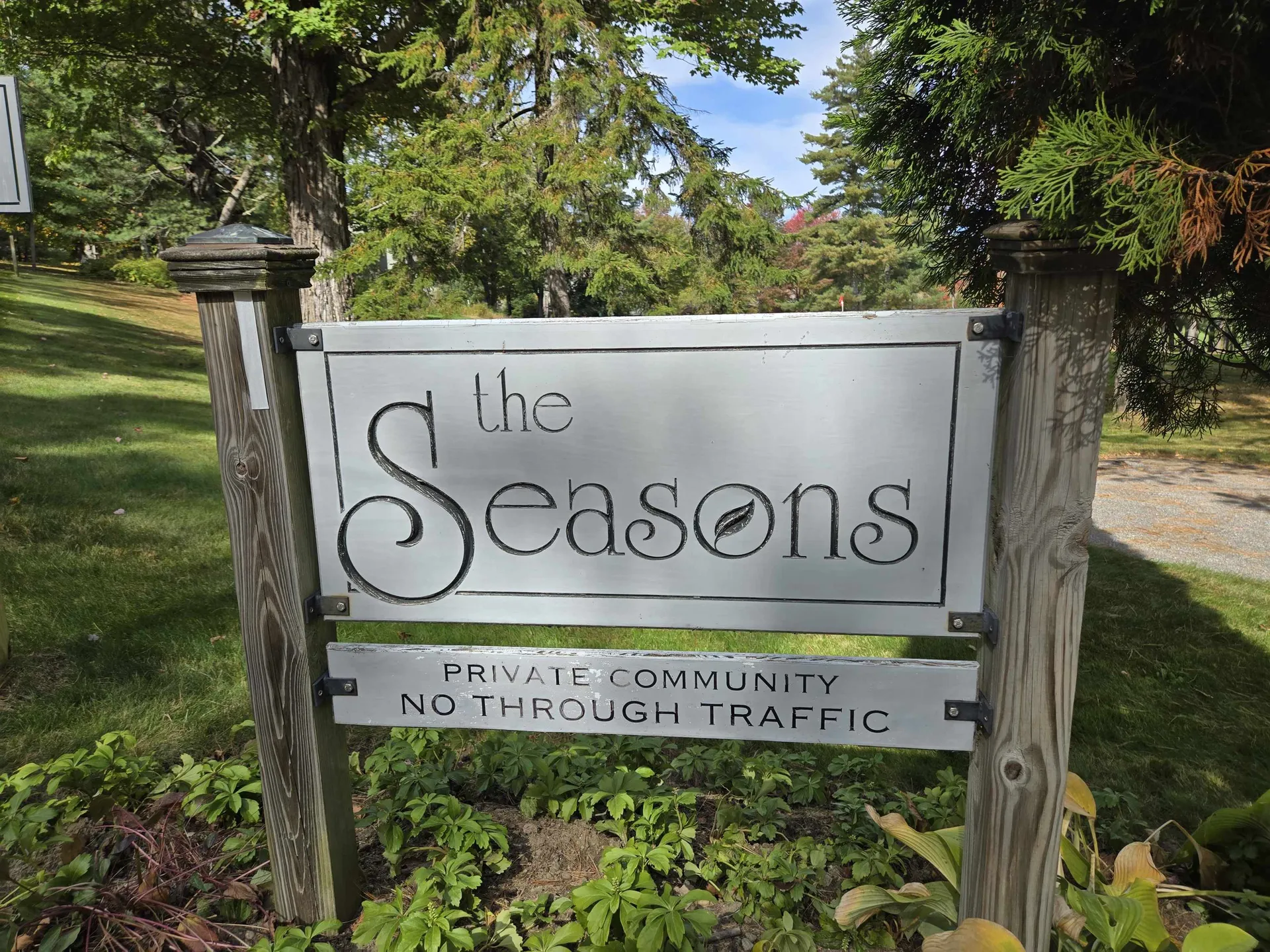 16 Seasons Road New London NH 03257