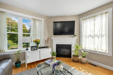 253 Drakeside Road Hampton NH 03842
