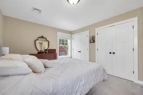 253 Drakeside Road Hampton NH 03842