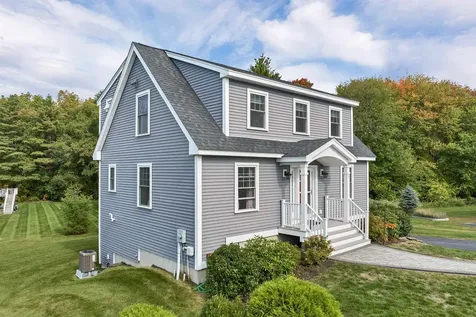 253 Drakeside Road Hampton NH 03842