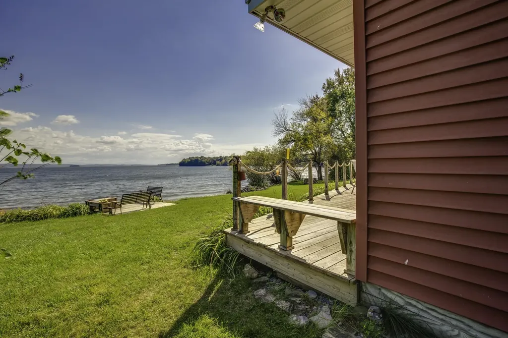 2 Cooper Bay North Grand Isle VT 05458