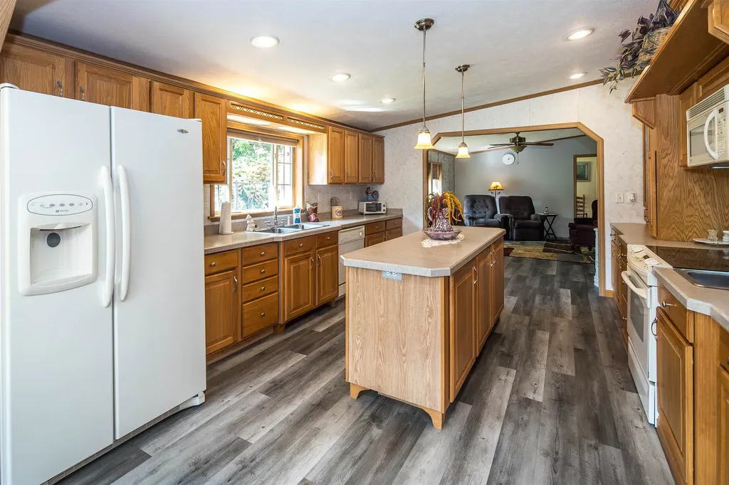 66 Cedar Acres Stockbridge VT 05772