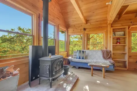 232 Worden Road Jamaica VT 05343