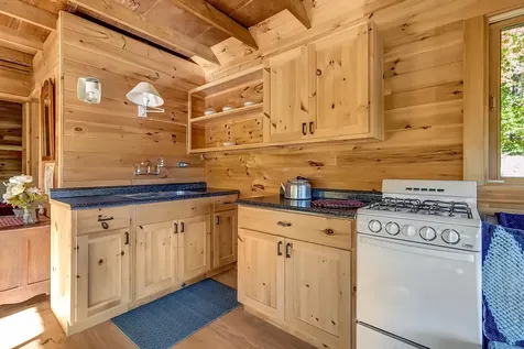 232 Worden Road Jamaica VT 05343