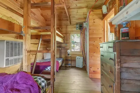 232 Worden Road Jamaica VT 05343