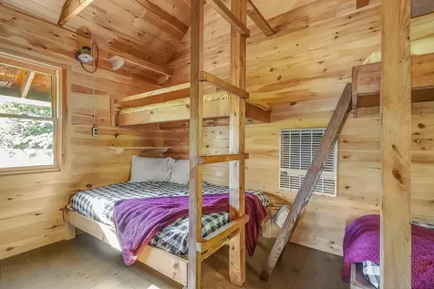 232 Worden Road Jamaica VT 05343