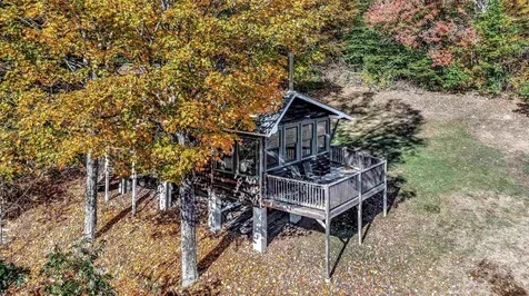 232 Worden Road Jamaica VT 05343