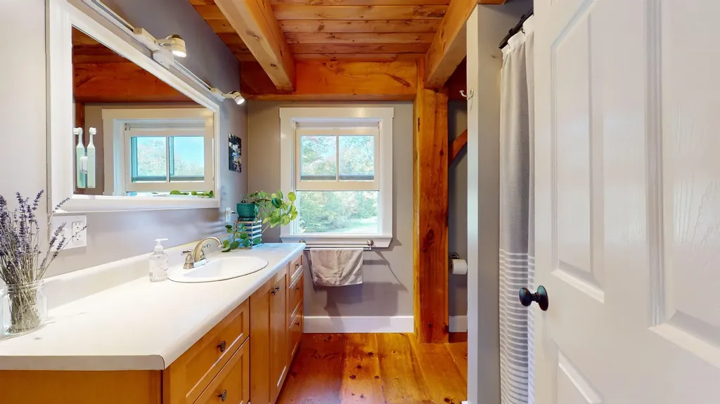 927 Upper Meehan Road Bristol VT 05443