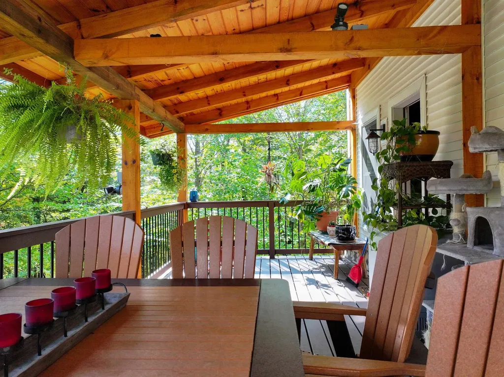 927 Upper Meehan Road Bristol VT 05443