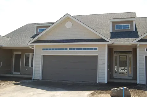 33 Sheffield Way Londonderry NH 03053