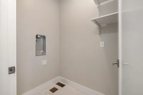 1171 Sagamore Avenue Portsmouth NH 03801
