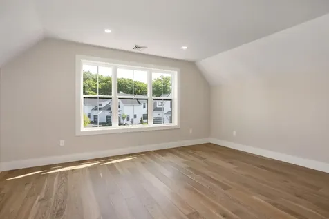 1171 Sagamore Avenue Portsmouth NH 03801