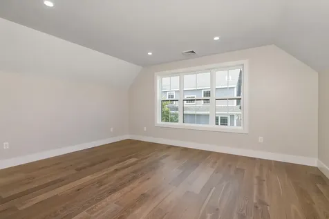 1171 Sagamore Avenue Portsmouth NH 03801
