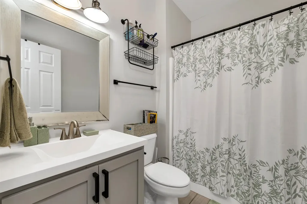 9 Blueberry Hill Road Plymouth NH 03264