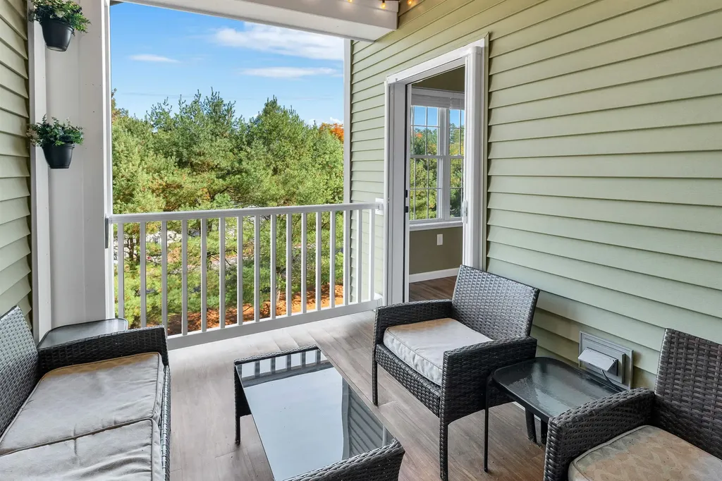 9 Blueberry Hill Road Plymouth NH 03264