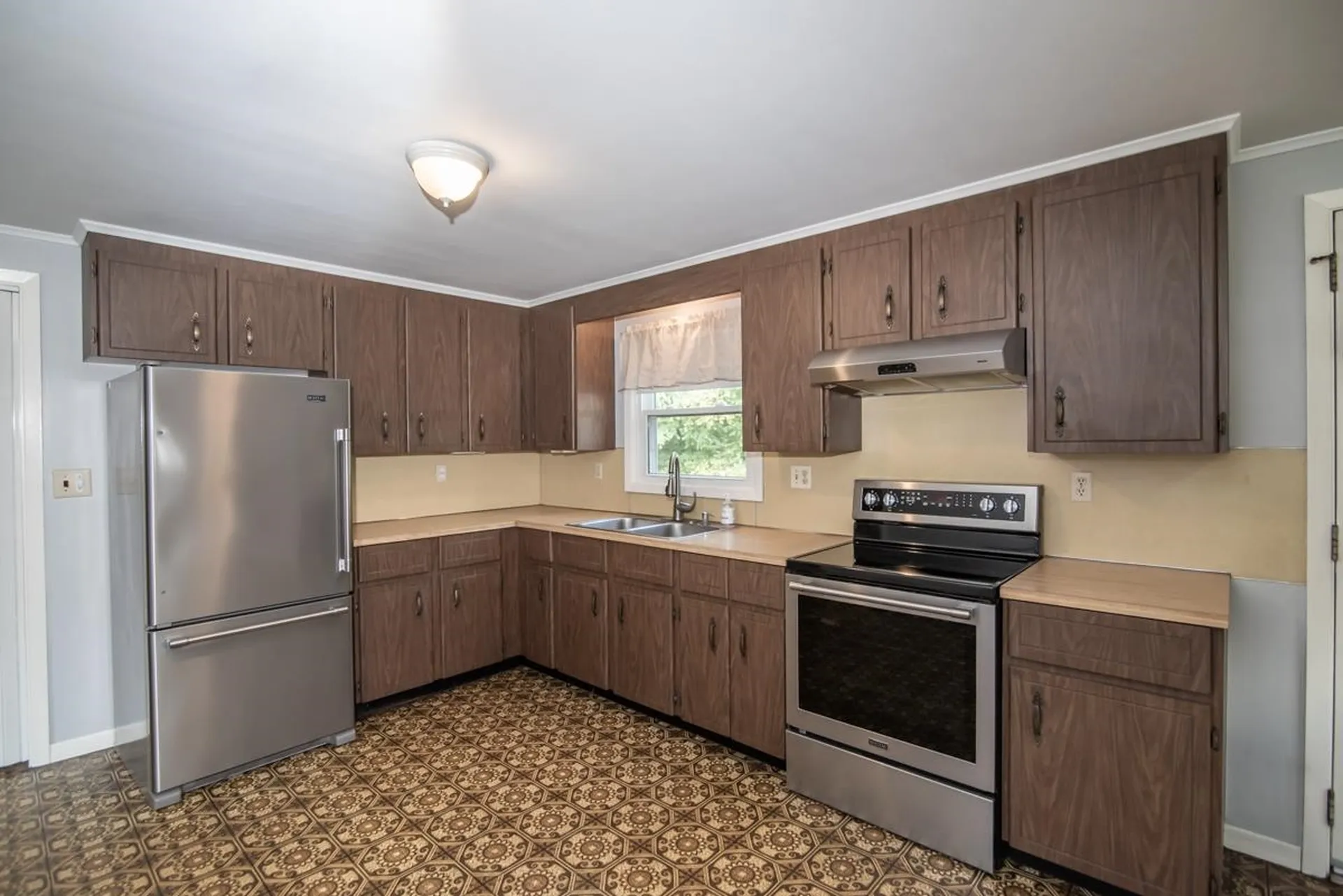 11 Broken Bridge Road Concord NH 03301