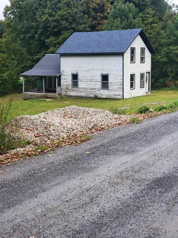 51 Chiselville Road Sunderland VT 05250-9766