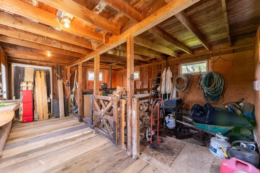 2027 Belmont Road Mount Holly VT 05730