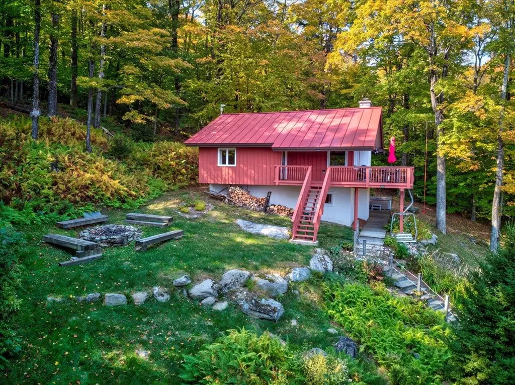 394 Village Road Fayston VT 05673