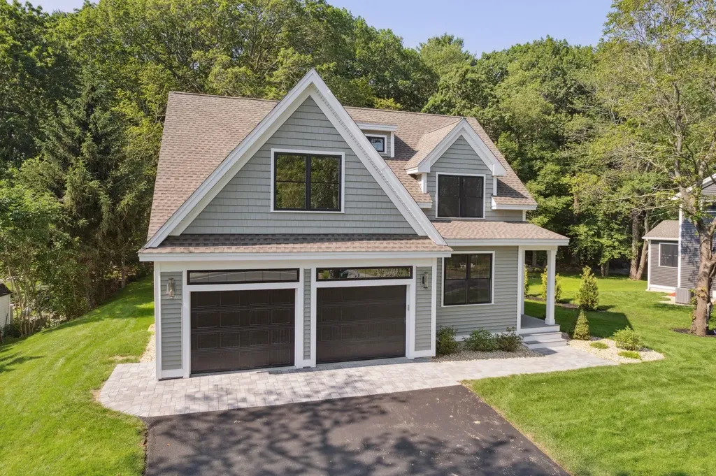 330 High Street Hampton NH 03842