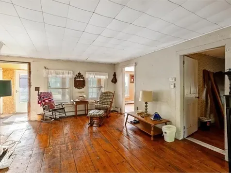 17 Cross Street Highgate VT 05459