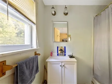 17 Cross Street Highgate VT 05459