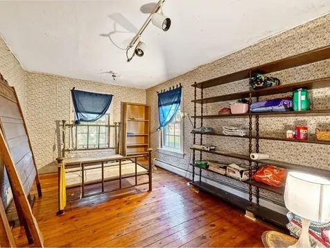 17 Cross Street Highgate VT 05459