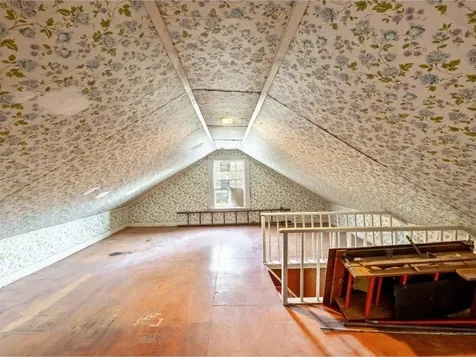 17 Cross Street Highgate VT 05459