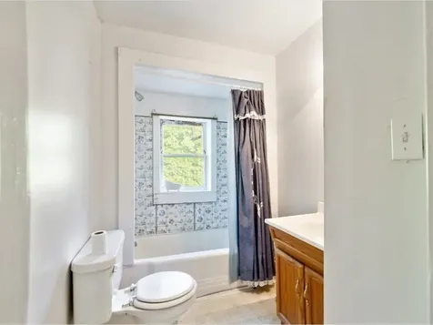 17 Cross Street Highgate VT 05459