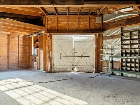 17 Cross Street Highgate VT 05459