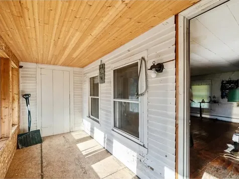 17 Cross Street Highgate VT 05459