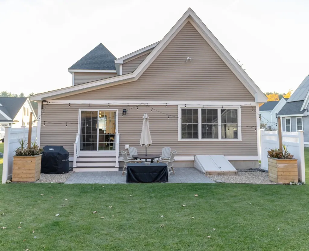 10 Daybreak Drive Newmarket NH 03857