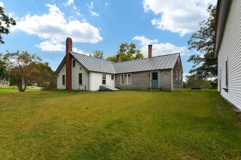 208 Sanborn Street Franklin NH 03235