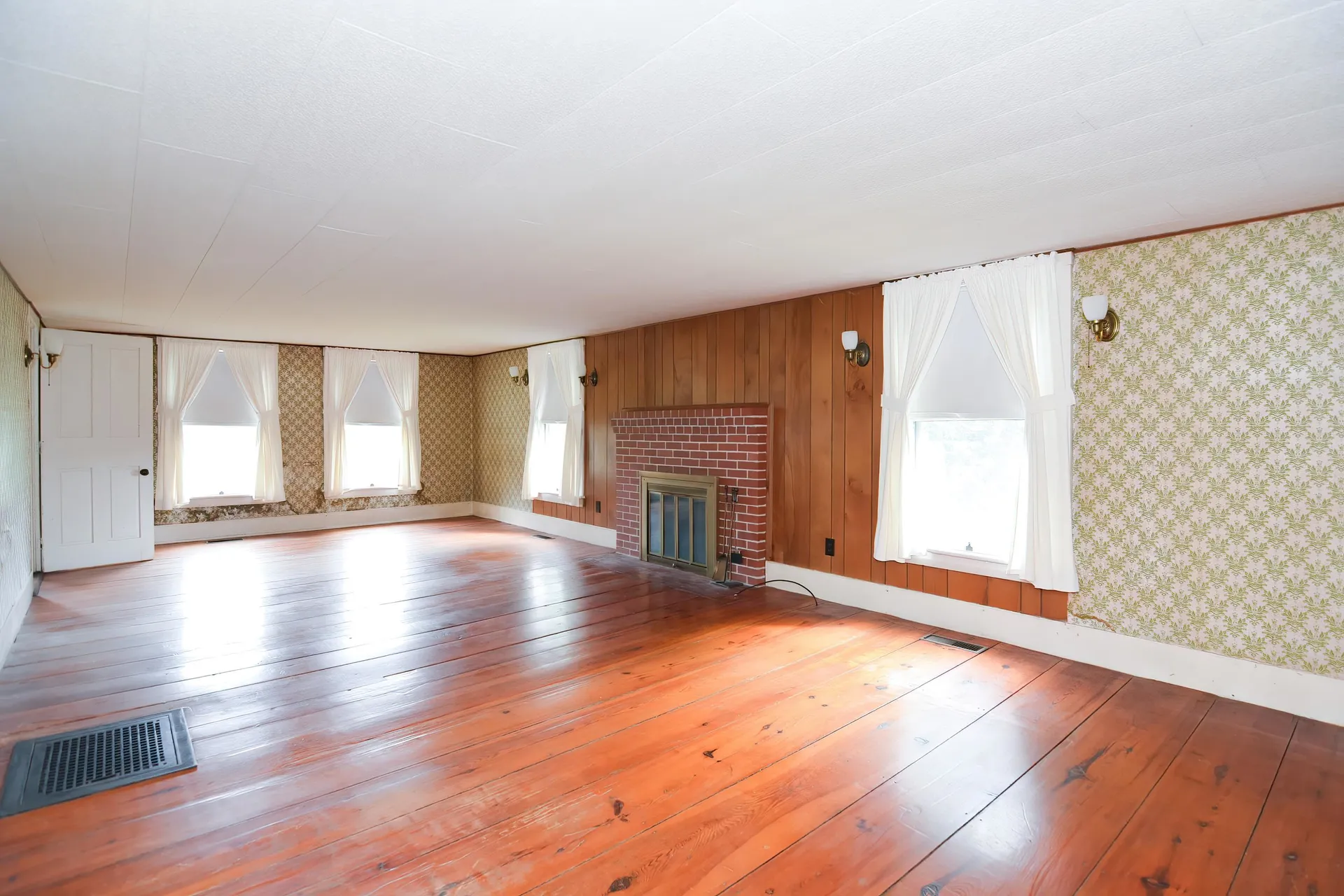 208 Sanborn Street Franklin NH 03235