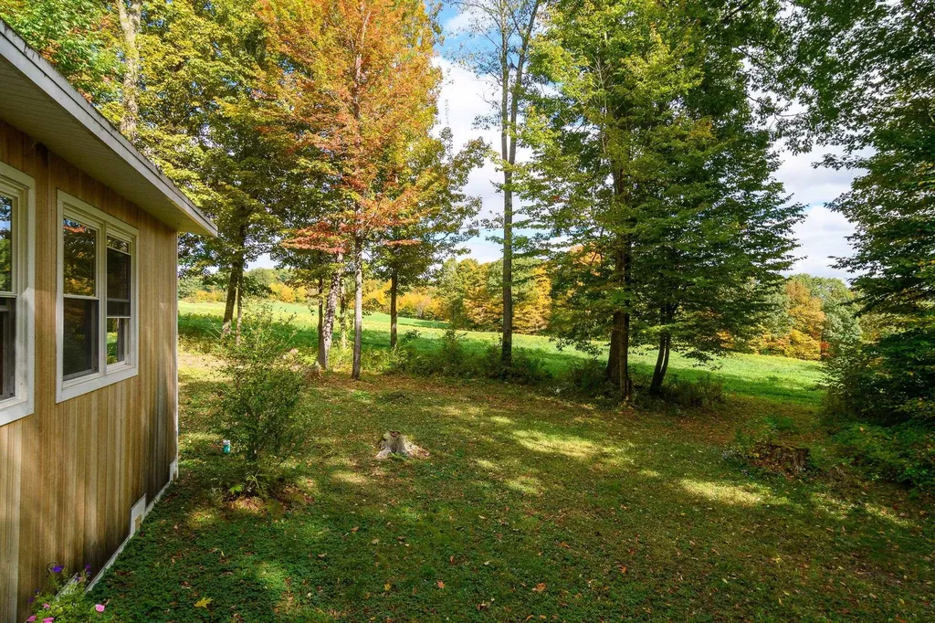 18 Levi Howard Road Brattleboro VT 05301