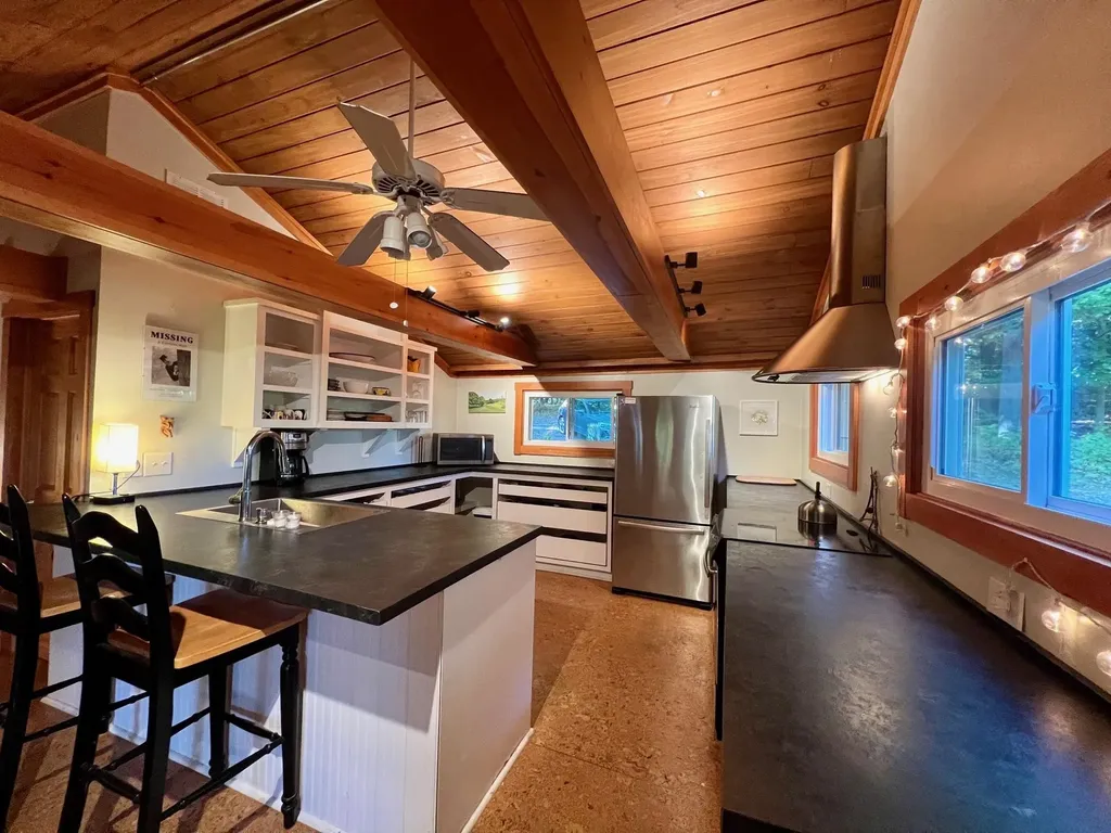 18 Levi Howard Road Brattleboro VT 05301