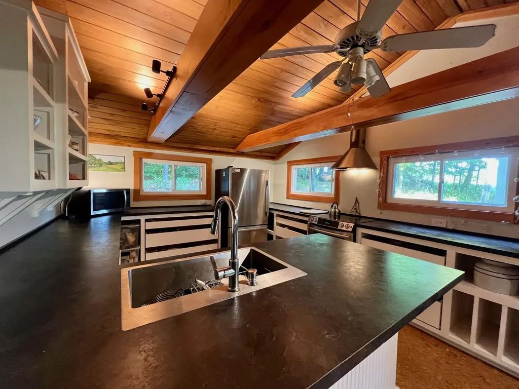 18 Levi Howard Road Brattleboro VT 05301