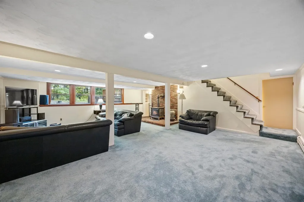 465 Clinton Street Concord NH 03301