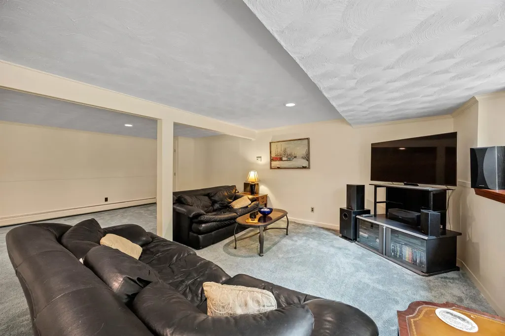 465 Clinton Street Concord NH 03301