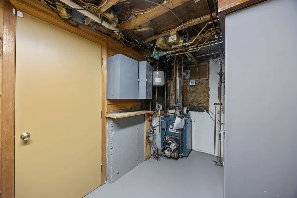 465 Clinton Street Concord NH 03301