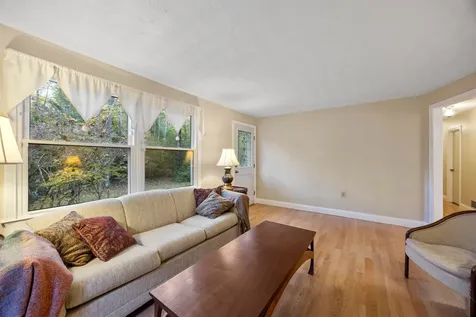 465 Clinton Street Concord NH 03301