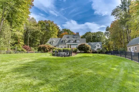 30 Doe Run Lane Stratham NH 03885