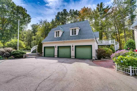 30 Doe Run Lane Stratham NH 03885