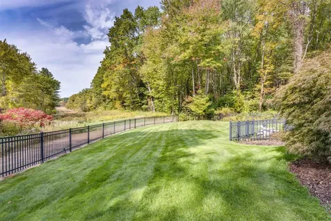 30 Doe Run Lane Stratham NH 03885