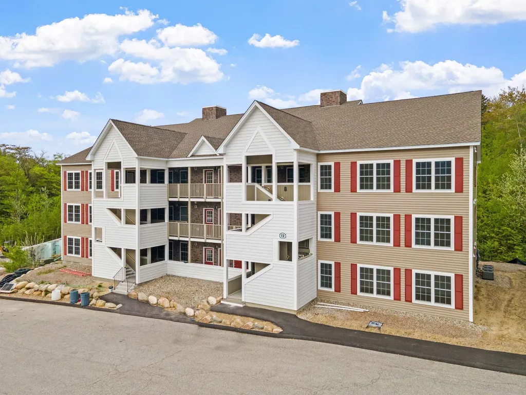 16 Twin Tip Terrace Lincoln NH 03251