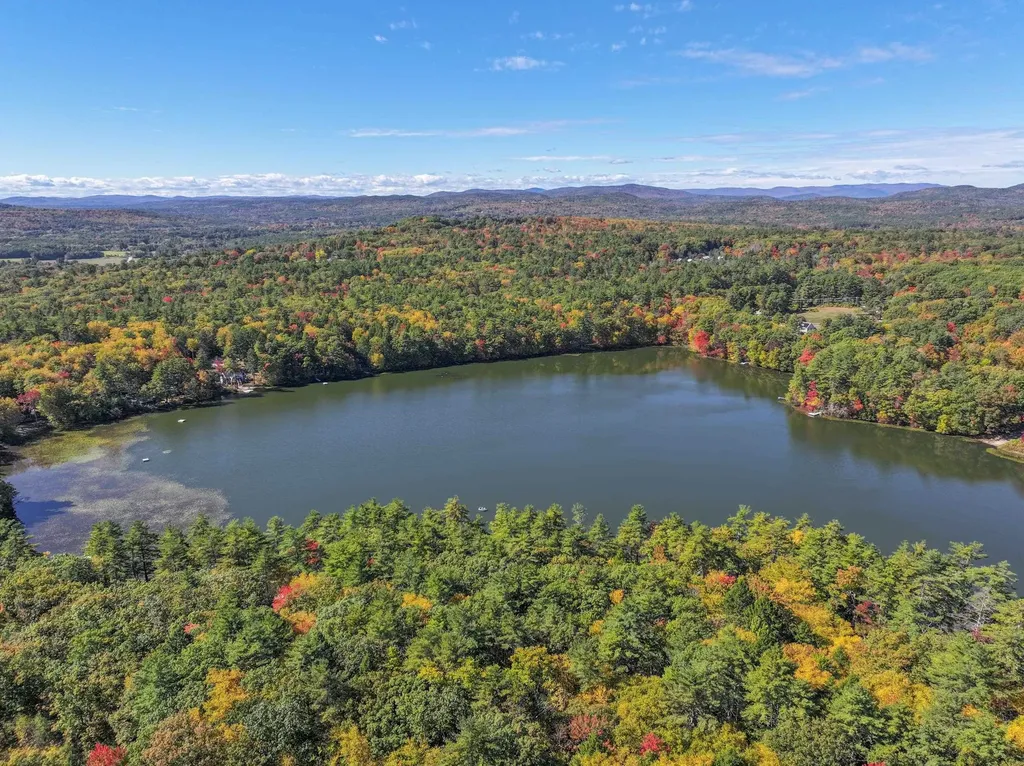 161 Eastside Drive Henniker NH 03242
