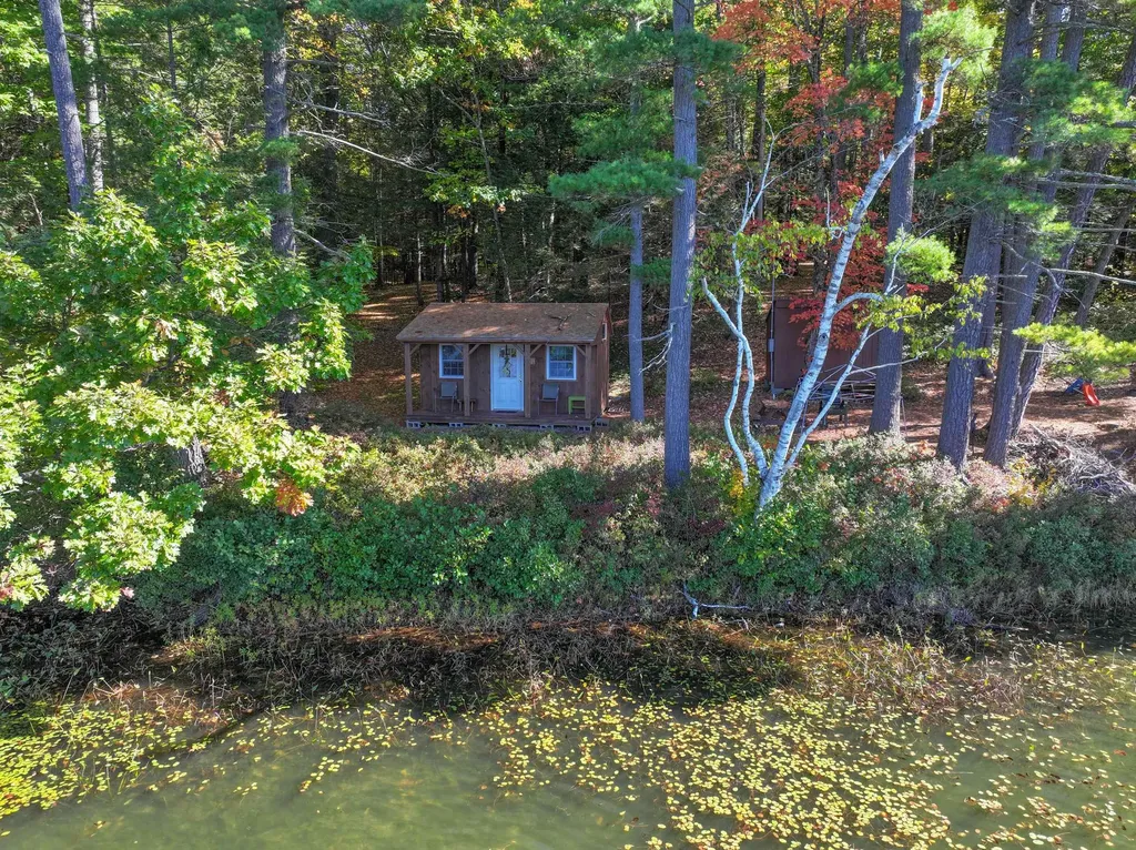 161 Eastside Drive Henniker NH 03242