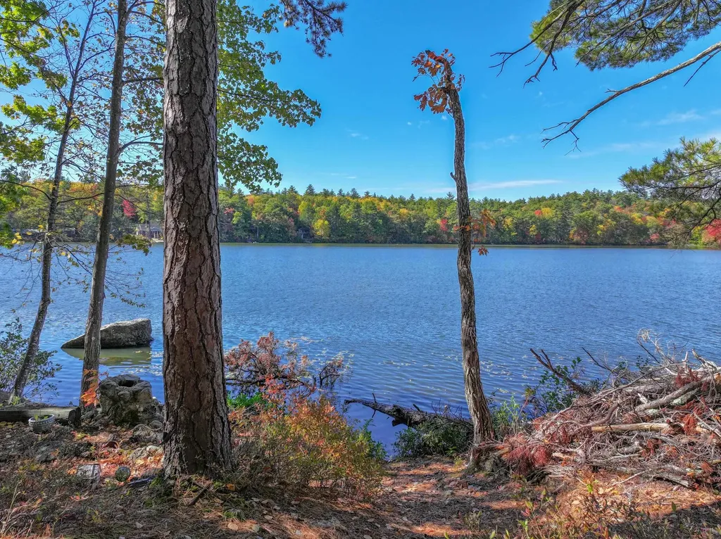 161 Eastside Drive Henniker NH 03242