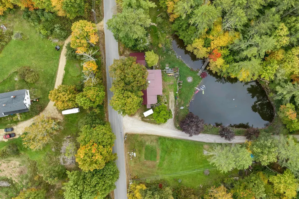 86 White Oak Road Barnstead NH 03225