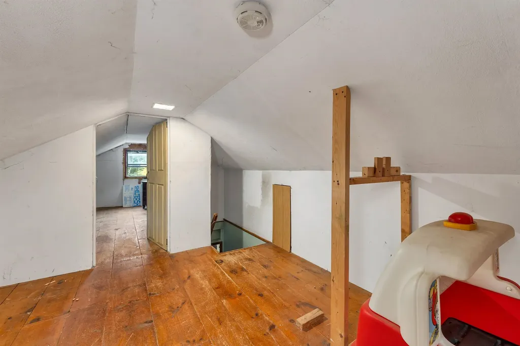 86 White Oak Road Barnstead NH 03225